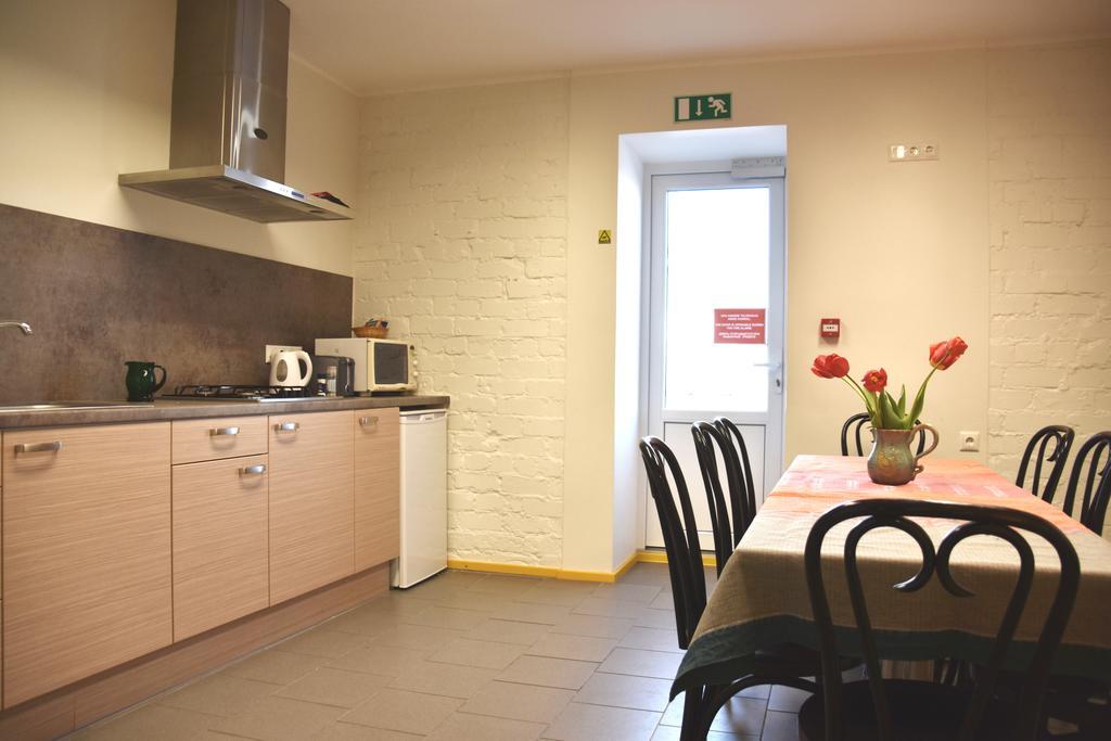 Saare Automatic Hostel Пярну Экстерьер фото