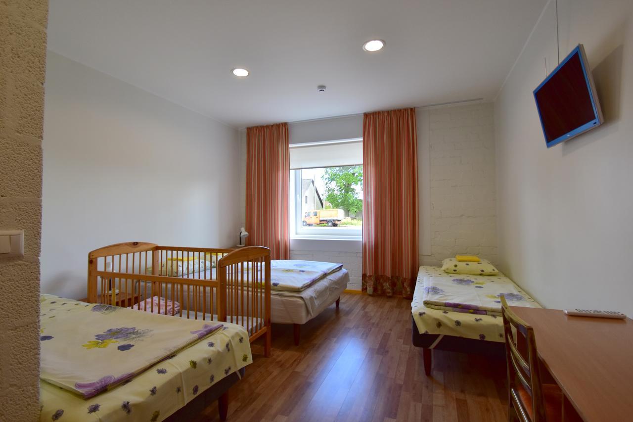 Saare Automatic Hostel Пярну Экстерьер фото